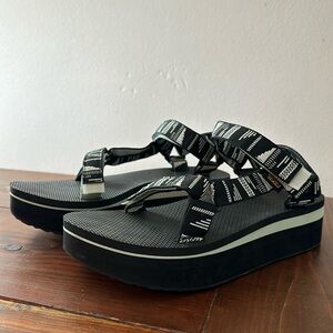 Platform Teva Sandals